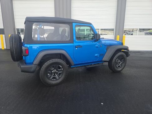 Used 2026 Jeep Wrangler Sport AWD/4WD image 9