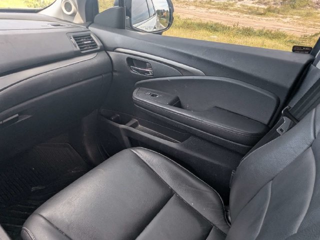 Used 2017 Honda Pilot EX-L image 16