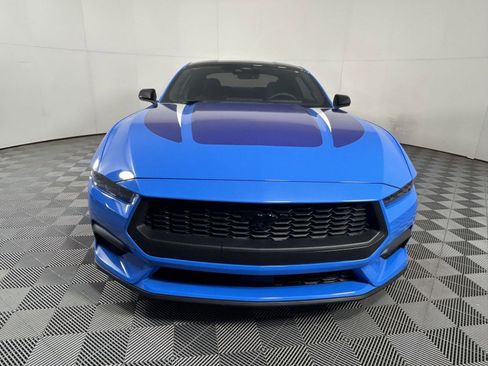 Used 2025 Ford Mustang Coupe image 2