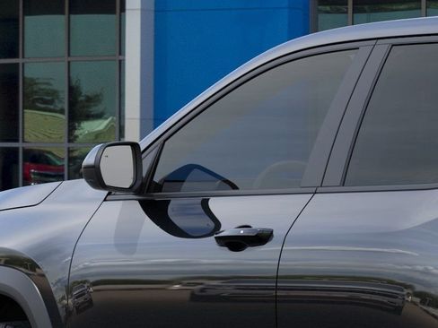 New 2026 Chevrolet Equinox LT FWD image 12