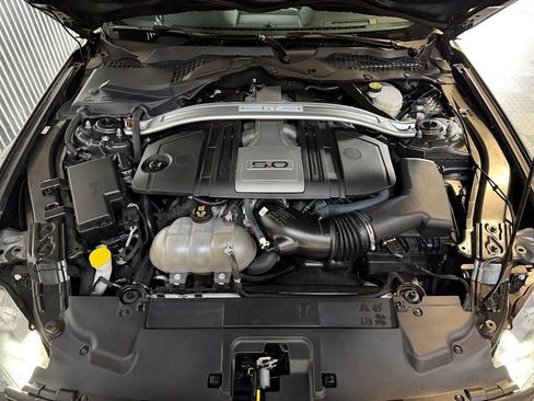 Used 2019 Ford Mustang GT Premium w/ GT Performance Package RWD image 26