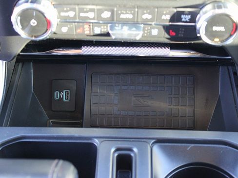 Used 2022 Ford F150 Platinum w/ Equipment Group 701A High AWD/4WD image 22