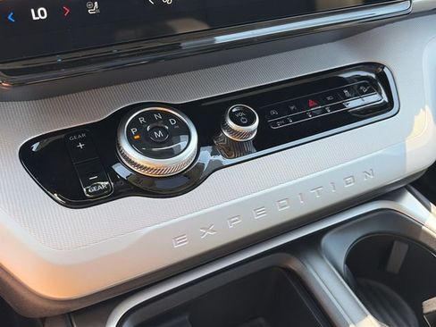 New 2026 Ford Expedition Active AWD/4WD image 26
