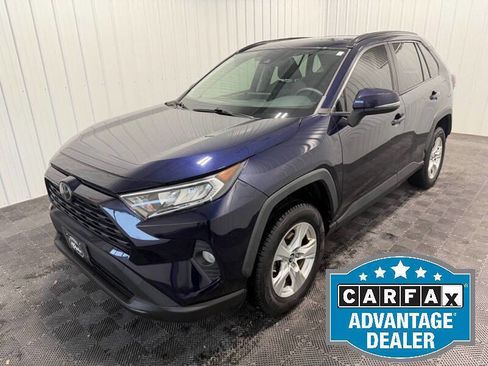 Used 2019 Toyota RAV4 XLE image 1