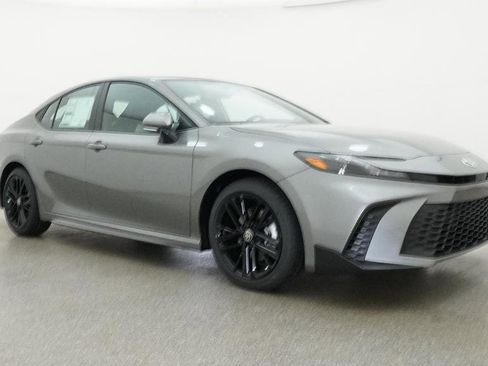 New 2026 Toyota Camry SE FWD image 18