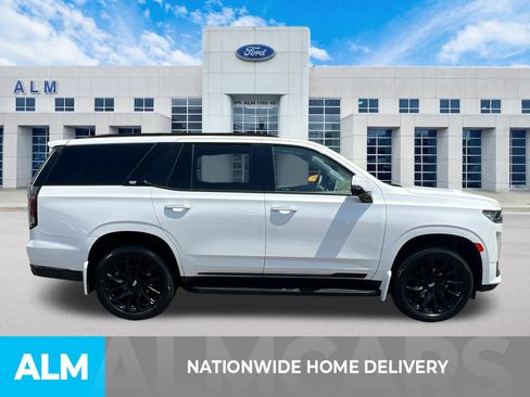 Used 2022 Cadillac Escalade Sport Platinum w/ LPO, ONYX Package image 5