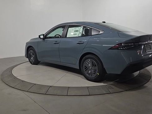 New 2026 Nissan Sentra SV image 3