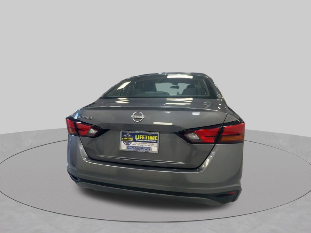 Used 2025 Nissan Altima 2.5 SV FWD image 10