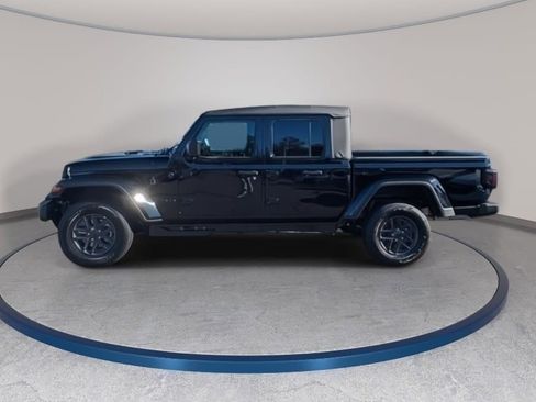 New 2026 Jeep Gladiator Sport image 8