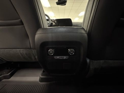 New 2026 Chevrolet Traverse LT w/ Midnight/Sport Edition image 11