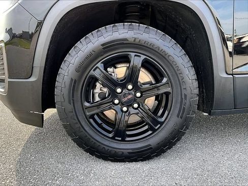 Used 2023 GMC Acadia AT4 w/ Preferred Package AWD/4WD image 7