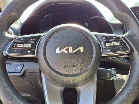 Used 2023 Kia Forte LXS FWD image 10