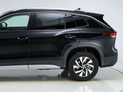 New 2026 Volkswagen Tiguan S image 41