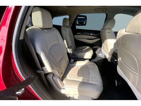 Used 2020 Buick Enclave Premium w/ Sun and Sites Package image 20
