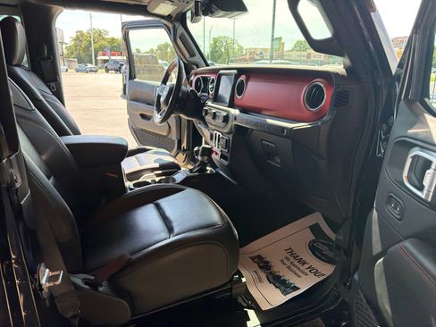 Used 2021 Jeep Wrangler Rubicon AWD/4WD image 3