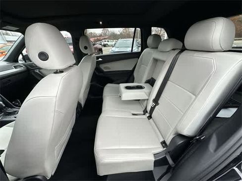 Used 2021 Volkswagen Tiguan SE R-Line image 19
