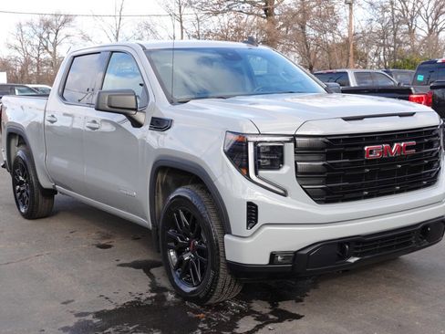 Used 2024 GMC Sierra 1500 Elevation image 4