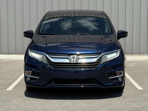 Used 2018 Honda Odyssey Elite image 2