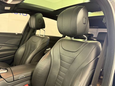 Used 2018 Mercedes-Benz S 560 4MATIC Sedan image 20