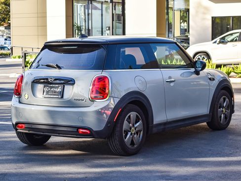 Used 2022 MINI Cooper SE image 6