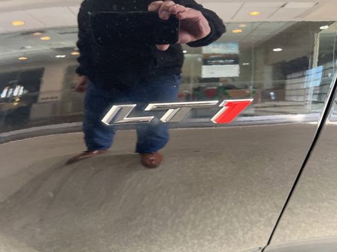 Used 2020 Chevrolet Camaro LT image 3