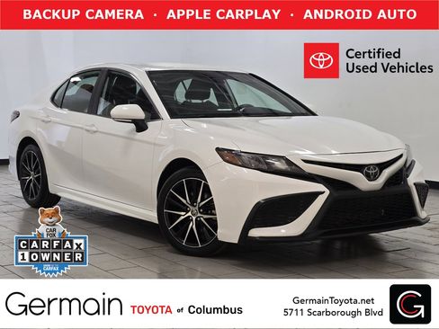 Certified 2024 Toyota Camry SE image 1