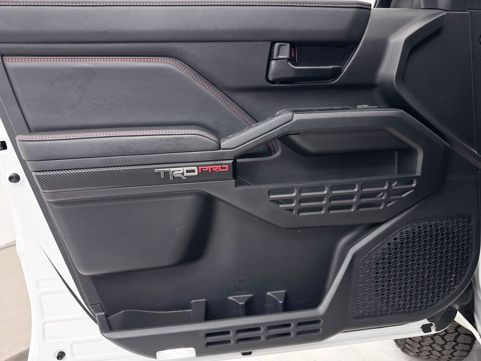 Used 2025 Toyota Tacoma TRD Pro AWD/4WD image 29