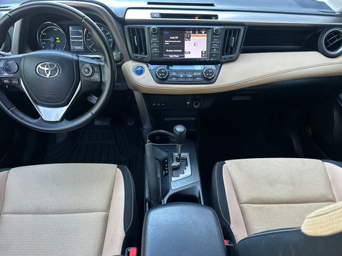 Used 2016 Toyota RAV4 XLE image 16