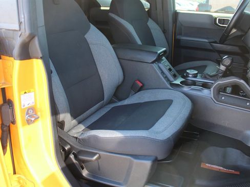 Used 2022 Ford Bronco Big Bend w/ Sasquatch Package image 23