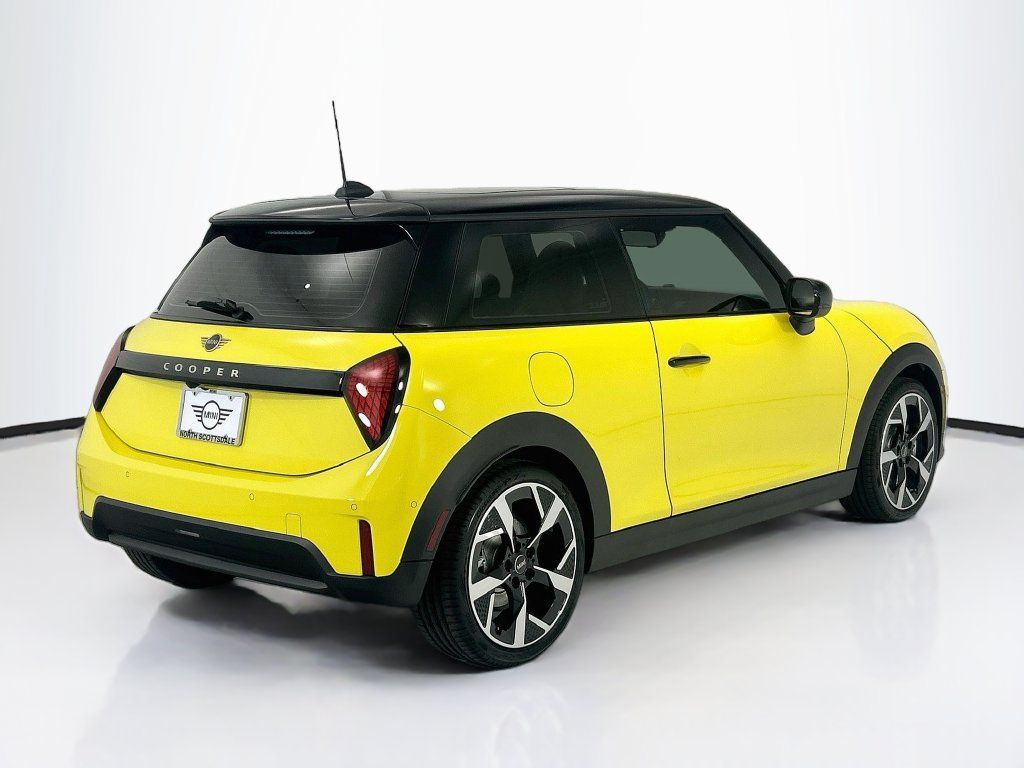 New 2027 MINI Cooper 2-Door Hardtop FWD image 5