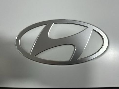 Certified 2025 Hyundai Ioniq 5 SEL AWD/4WD image 8