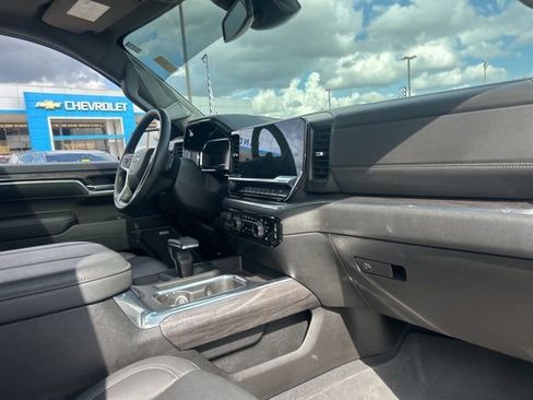 Used 2023 Chevrolet Silverado 1500 LTZ w/ LTZ Premium Package image 34