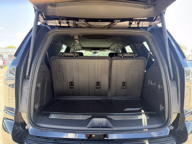 New 2026 Chevrolet Tahoe High Country AWD/4WD image 11