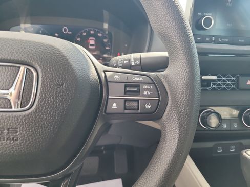 Certified 2025 Honda Accord SE image 15