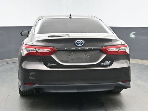 Used 2018 Toyota Camry XLE w/ Audio Package FWD image 9