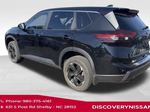 Certified 2023 Nissan Rogue SV w/ SV Premium Package FWD image 9