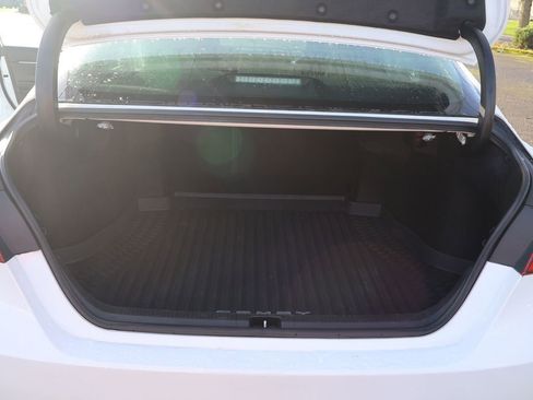 Used 2019 Toyota Camry SE image 32