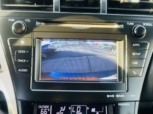 Used 2014 Toyota Prius V Two image 34