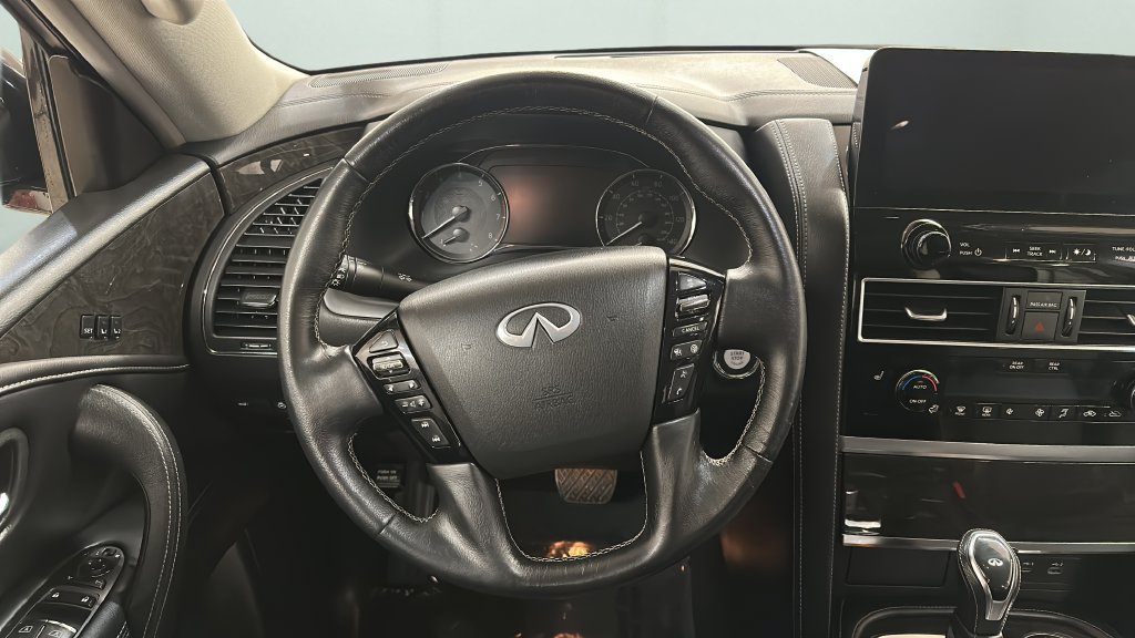 Used 2024 INFINITI QX80 Luxe AWD/4WD image 12