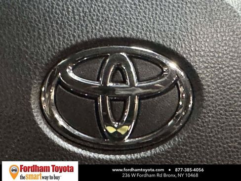 Certified 2025 Toyota RAV4 XLE AWD/4WD image 33