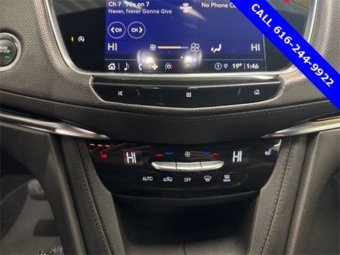 Used 2021 Cadillac XT5 Premium Luxury image 6