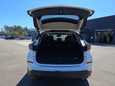 Used 2023 Nissan Murano Platinum w/ Cargo Package FWD image 17