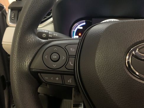 New 2025 Toyota RAV4 XLE image 25