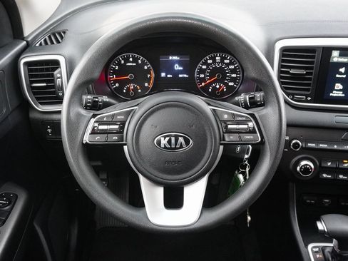 Used 2021 Kia Sportage LX image 17