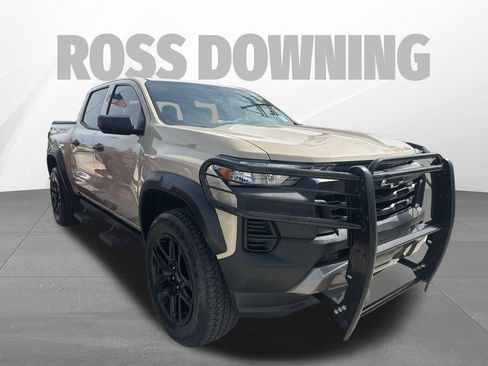 Used 2023 Chevrolet Colorado Trail Boss w/ Advanced Trailering Package AWD/4WD image 3
