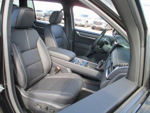 Certified 2024 GMC Acadia Elevation w/ Luxury Package image 21