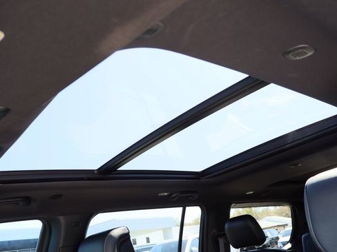 Used 2023 Jeep Wagoneer Series II image 22