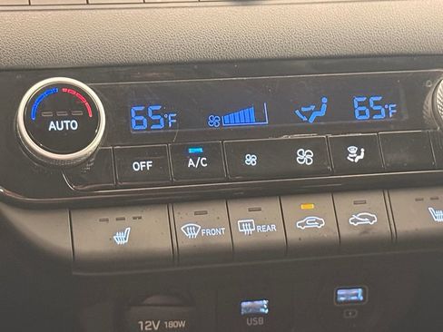 Used 2023 Hyundai Elantra SEL w/ Convenience Package FWD image 33