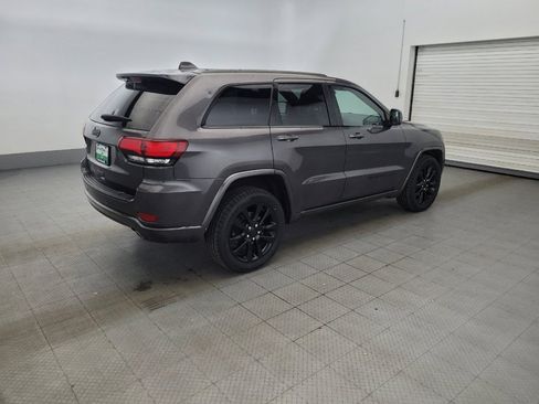 Used 2020 Jeep Grand Cherokee Altitude AWD/4WD image 10