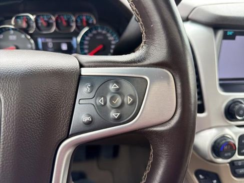Used 2019 GMC Yukon XL SLT w/ Open Road Package AWD/4WD image 35